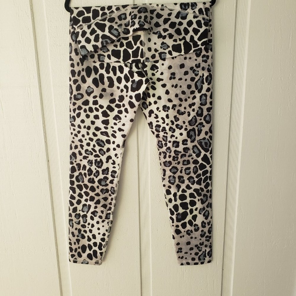 Roaman's Animal Print Capri Leggings High Waist Stretch Plus Size‎ 14/16